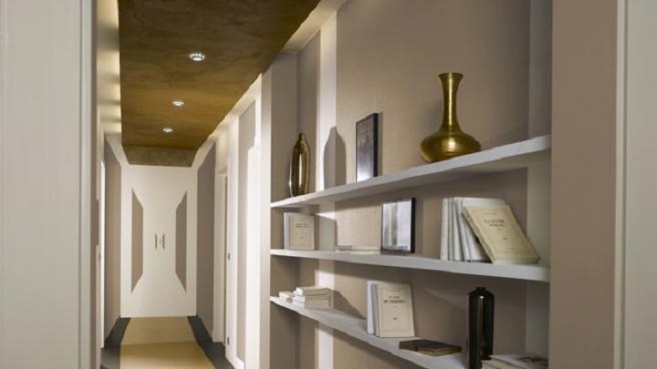 Decoración de pasillos largos